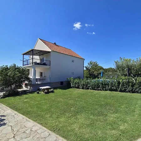 Villa Hedera Drniš